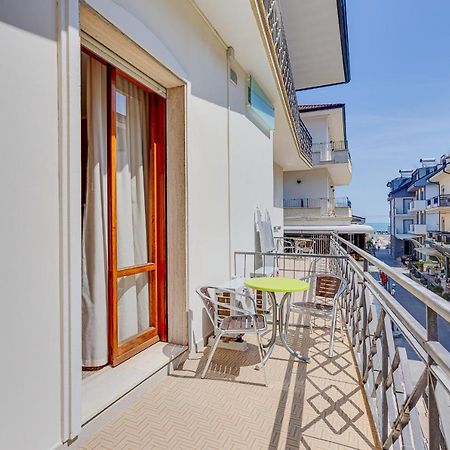 Hotel Amalfi Bellaria-Igea Marina Exterior photo